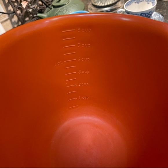 Vintage Rubbermaid 6 Cup Batter Bowl - Picture 8 of 9